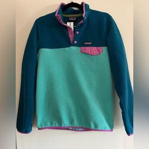 Patagonia Synchilla fleece. Last picture is just for price reference.